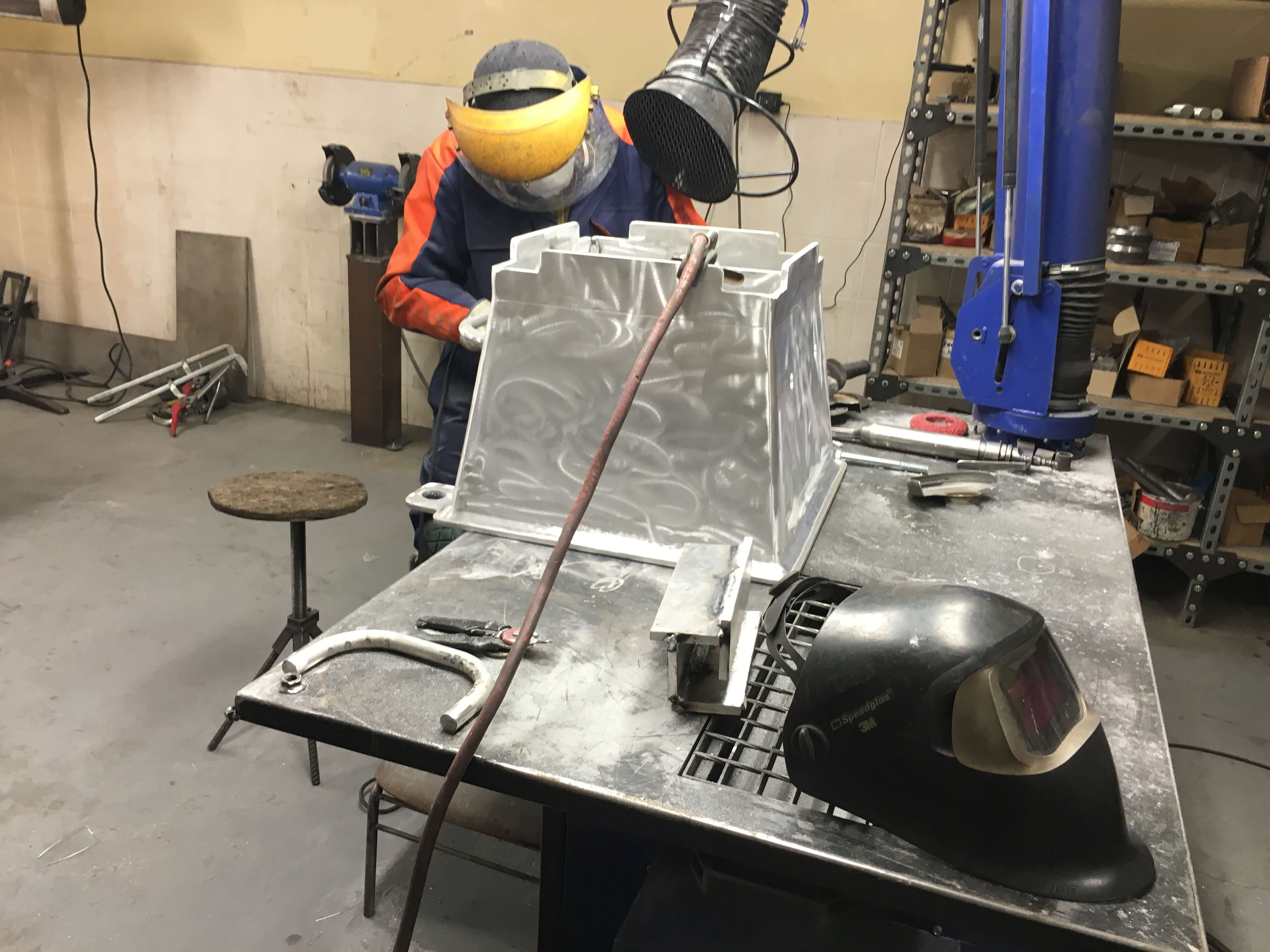 Aluminum deck foundation